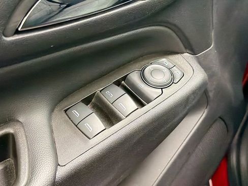 Used 2023 Chevrolet Equinox LT image 27