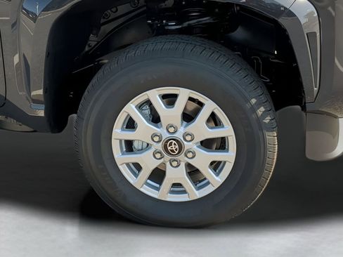 Used 2025 Toyota Tacoma SR5 image 19