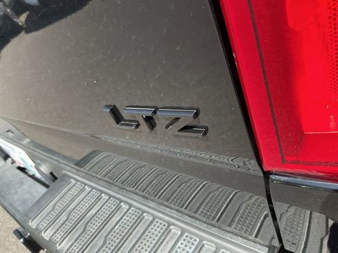 Used 2021 Chevrolet Silverado 2500 LTZ w/ LTZ Plus Package AWD/4WD image 35