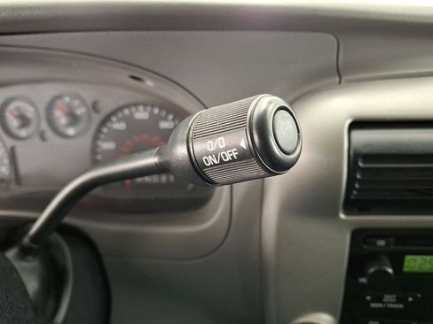 Used 2011 Ford Ranger XLT image 12