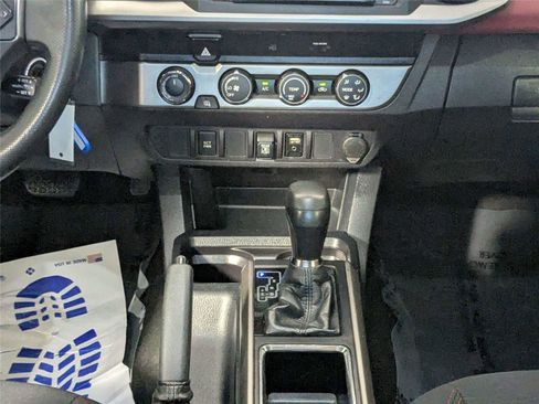 Used 2019 Toyota Tacoma SR5 image 40