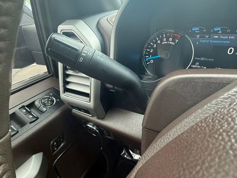Used 2017 Ford F150 King Ranch w/ Equipment Group 601A Luxury AWD/4WD image 27