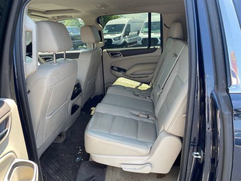 Used 2017 GMC Yukon XL Denali AWD/4WD image 10