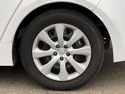 Used 2024 Toyota Corolla LE FWD image 25