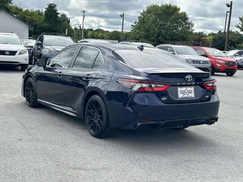 Used 2021 Toyota Camry SE FWD image 5
