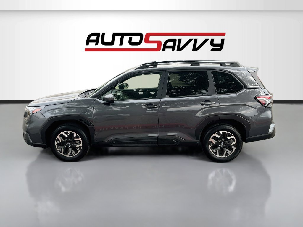 Used 2025 Subaru Forester Premium AWD/4WD image 4