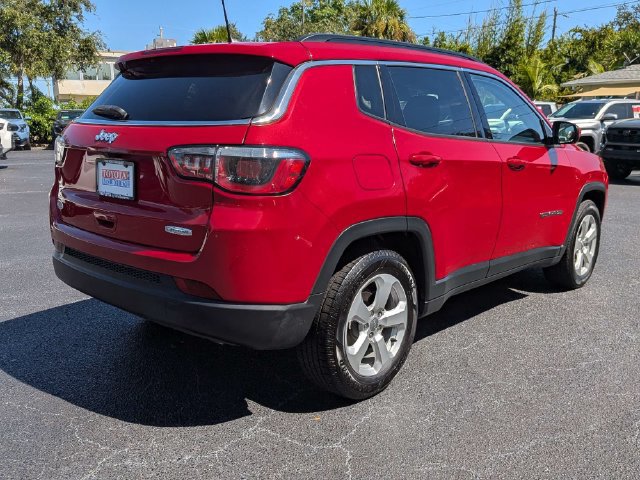 Used 2019 Jeep Compass Latitude w/ Popular Equipment Group FWD image 3
