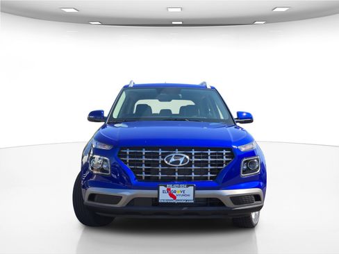 New 2025 Hyundai Venue Limited image 2