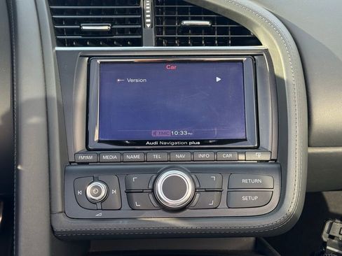 Used 2014 Audi R8 V10 w/ Full Leather Package image 63