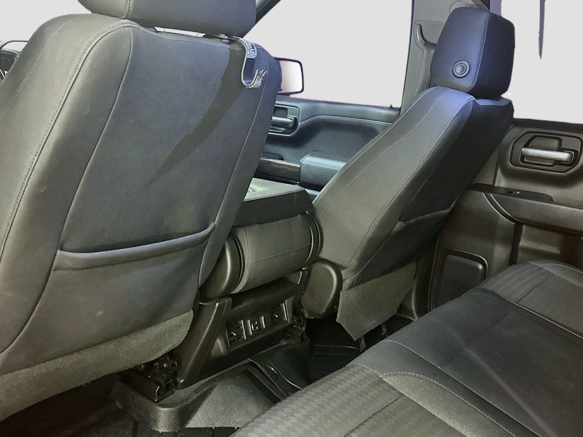 Used 2019 Chevrolet Silverado 1500 LT w/ All-Star Edition AWD/4WD image 28