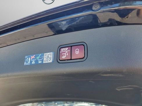 Certified 2025 Mercedes-Benz GLC 300 300 image 10