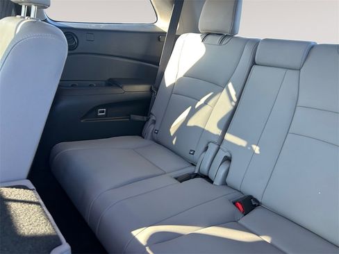 Used 2022 Honda Pilot Special Edition image 15
