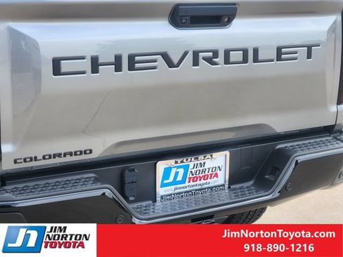 Used 2025 Chevrolet Colorado Trail Boss AWD/4WD image 12