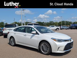 Used 2017 Toyota Avalon Limited FWD video 1