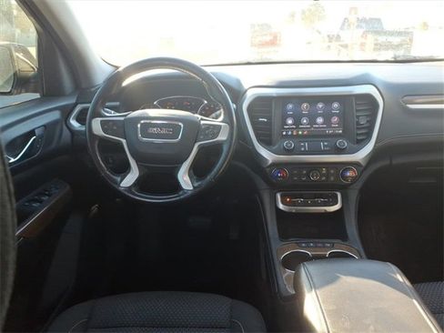 Used 2020 GMC Acadia SLE image 11