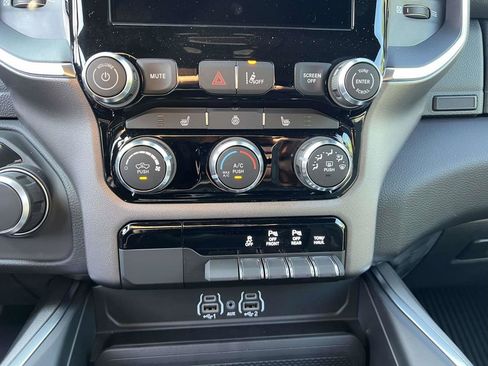 Used 2025 RAM 1500 Big Horn AWD/4WD image 25