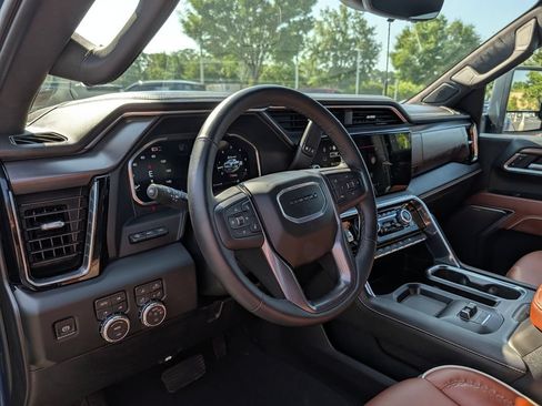 Used 2026 GMC Sierra 3500 Denali Ultimate AWD/4WD image 15