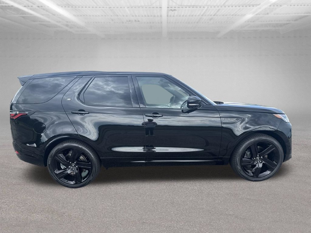 Certified 2025 Land Rover Discovery Dynamic SE AWD/4WD image 6