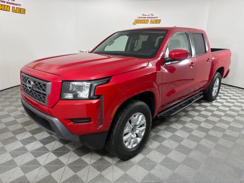 Used 2022 Nissan Frontier SV RWD image 1