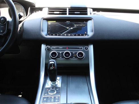 Used 2017 Land Rover Range Rover Sport SE AWD/4WD image 20