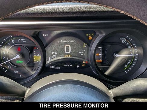 Used 2024 Jeep Wrangler Unlimited AWD/4WD image 19