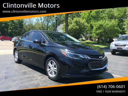 Used 2017 Chevrolet Cruze LT w/ Convenience Package FWD image 1