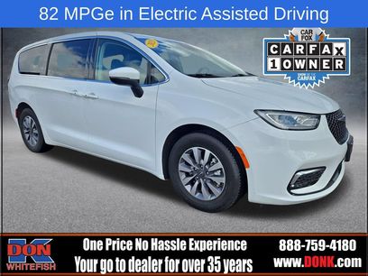 Used 2023 Chrysler Pacifica Touring-L