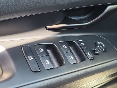 New 2026 Hyundai Elantra Sport FWD image 17
