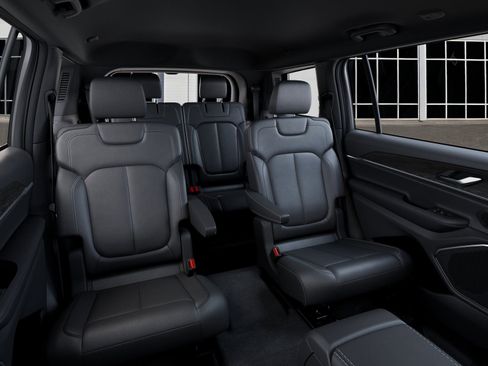 New 2026 Jeep Grand Cherokee L Limited AWD/4WD image 15