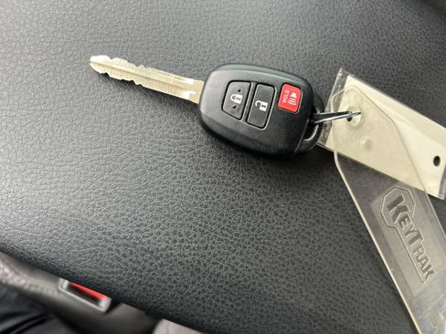 Used 2023 Toyota Tacoma SR image 30