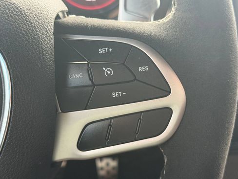 Used 2022 Dodge Challenger SRT Hellcat RWD image 18