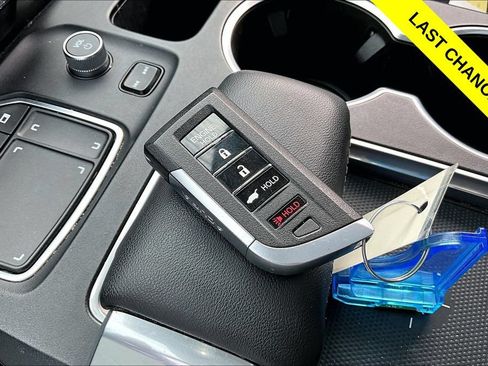 Certified 2023 Acura MDX SH-AWD w/ Advance Package image 11
