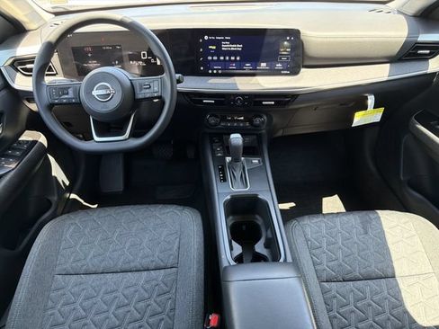 Used 2026 Nissan Kicks SV FWD image 14