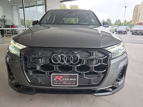 Used 2025 Audi SQ7 Prestige image 8