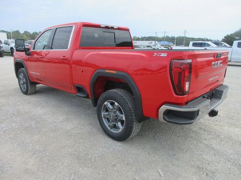 New 2026 GMC Sierra 2500 SLE w/ SLE Value Package; AWD/4WD image 9