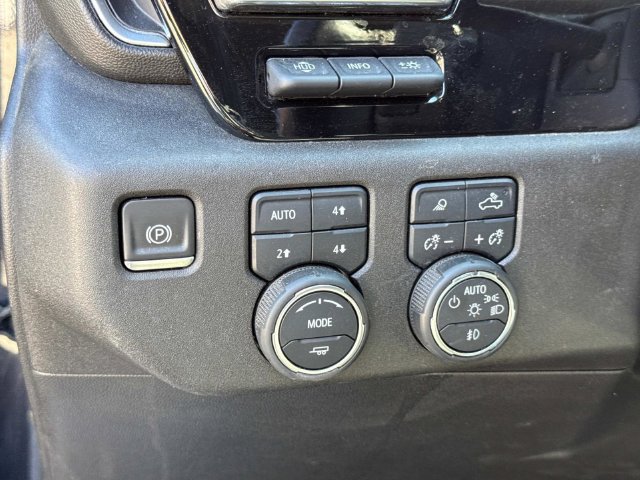 Certified 2022 Chevrolet Silverado 1500 LTZ AWD/4WD image 27