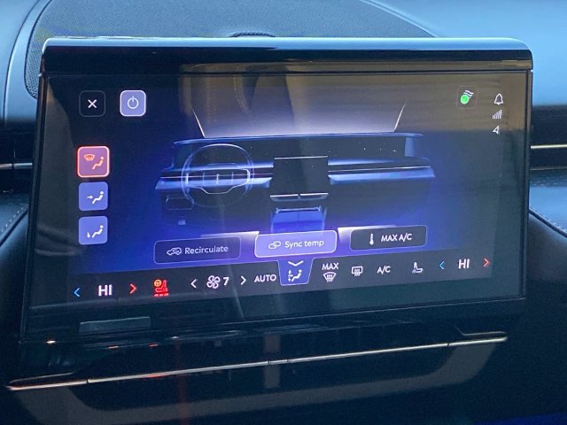 Certified 2025 Lincoln Nautilus Reserve w/ Jet Appearance Package AWD/4WD image 27