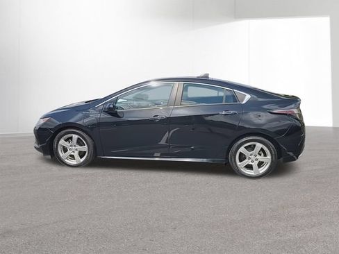 Used 2017 Chevrolet Volt LT w/ Comfort Package FWD image 5