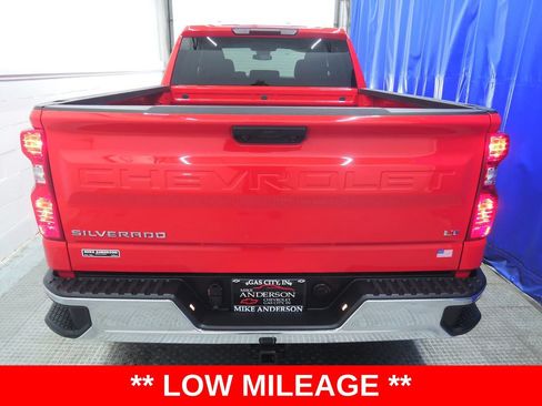 Used 2025 Chevrolet Silverado 1500 LT AWD/4WD image 9