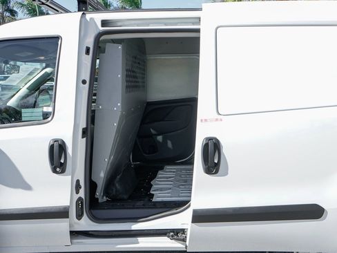 Used 2022 RAM ProMaster City Tradesman image 6