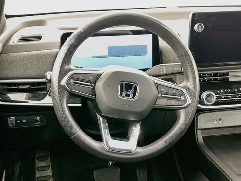 Used 2024 Honda Prologue EX image 18