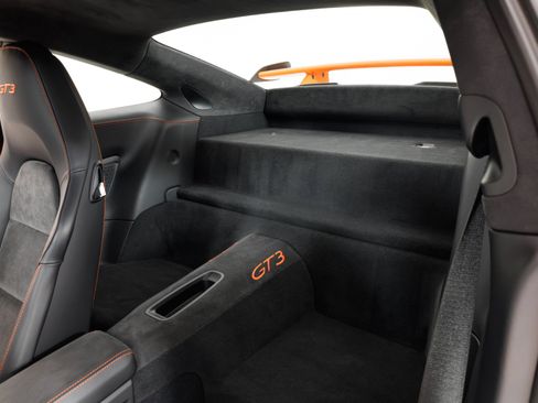 Used 2018 Porsche 911 GT3 RWD image 48