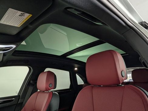 New 2026 Porsche Macan AWD/4WD image 31