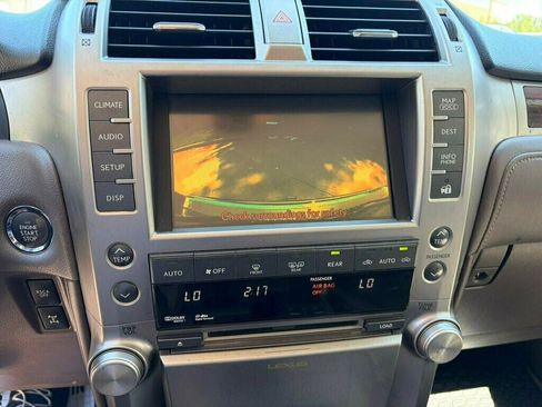 Used 2011 Lexus GX 460 w/ Comfort Plus Pkg AWD/4WD image 16
