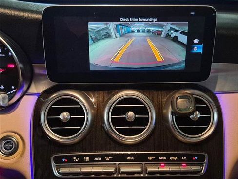 Used 2020 Mercedes-Benz GLC 300 image 17