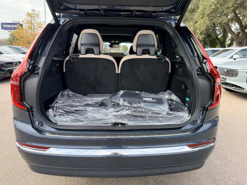 New 2026 Volvo XC90 B6 Plus w/ Protection Package Premier image 26
