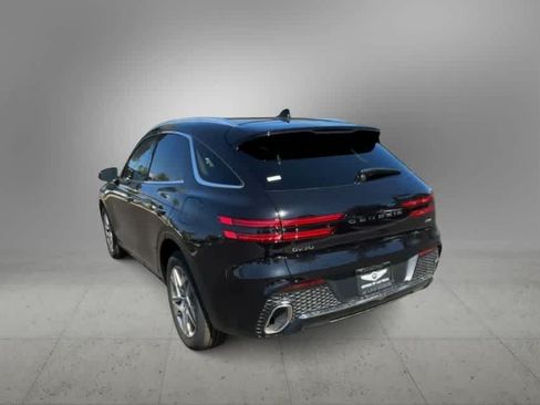 Used 2025 Genesis GV70 2.5T AWD/4WD image 7
