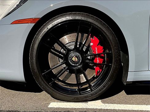 Certified 2024 Porsche 911 Carrera GTS image 14