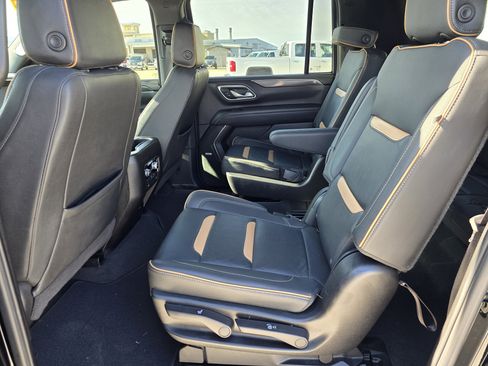 Used 2024 GMC Yukon XL AT4 w/ AT4 Premium Package image 11