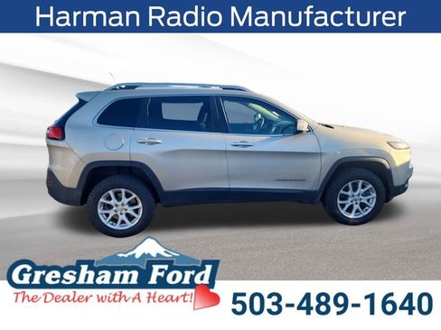 Used 2015 Jeep Cherokee Latitude image 7